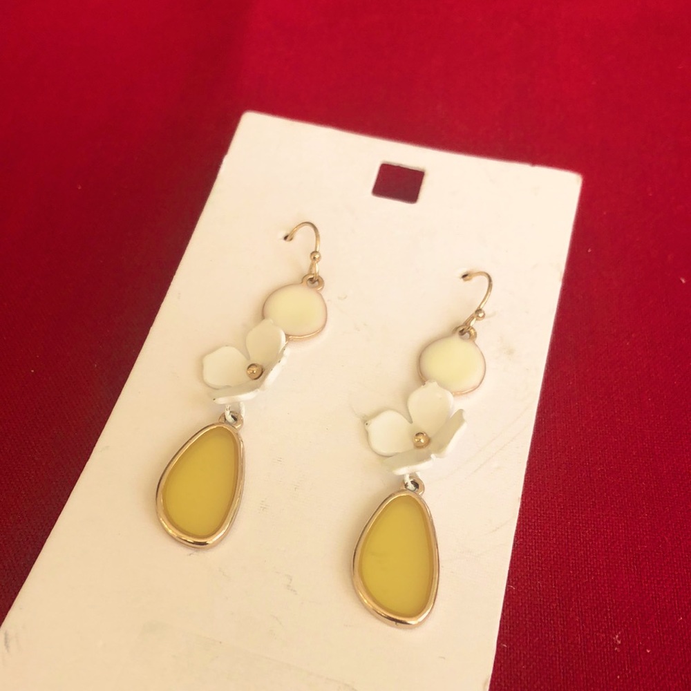 Dangle earrings - white and yellow enamel glass and gold